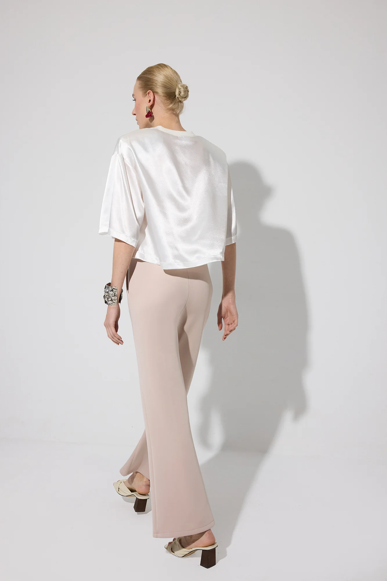 SLIT DETAILED SCUBA TROUSERS - Image 5