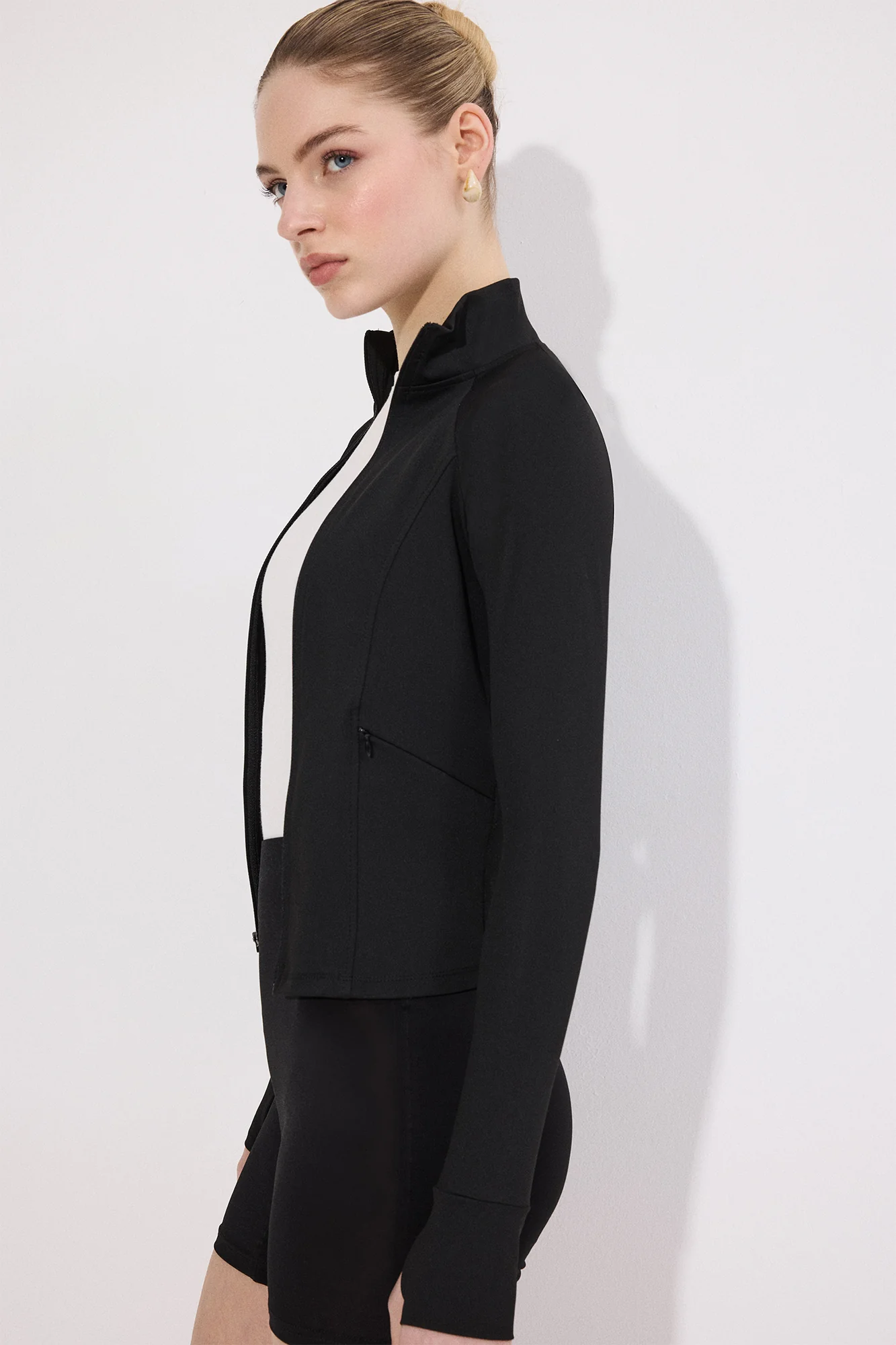 ZIPPERED KNIT SPORT JACKET - Image 4