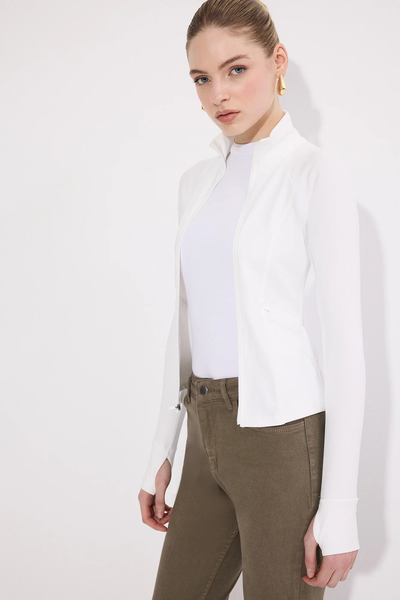 ZIPPERED KNIT SPORT JACKET - Image 3